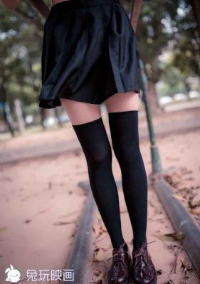 美女光屁股免费视频老师_剧情片手机在线看