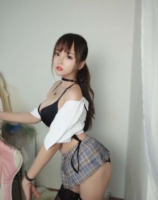www噜噜偷拍在线视频_720电影在线观看