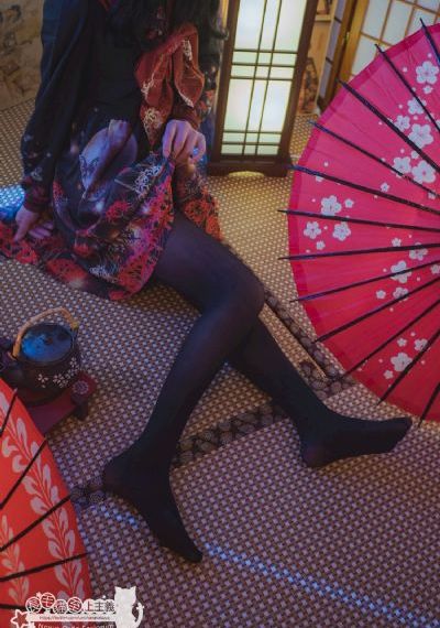 呻吟自慰喷水综合av_蓝光视频大全