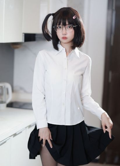 中文字幕制服丝袜人妻动态图_BD韩语神马影院手机在线
