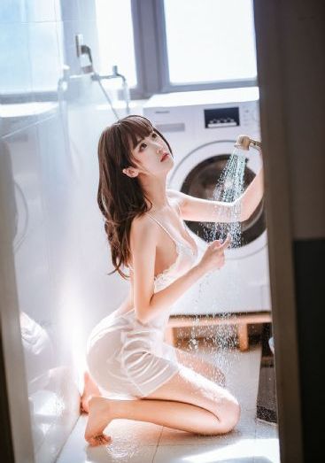 美女四区_BD国语在线视频播放