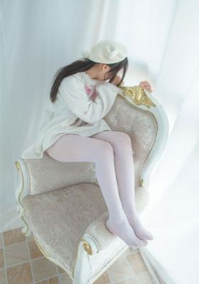 天天摸天天爽天天澡视频_BD英语在线播放