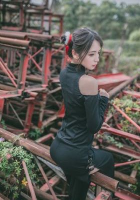 亚洲精品乱伦三级_4K高清完整版