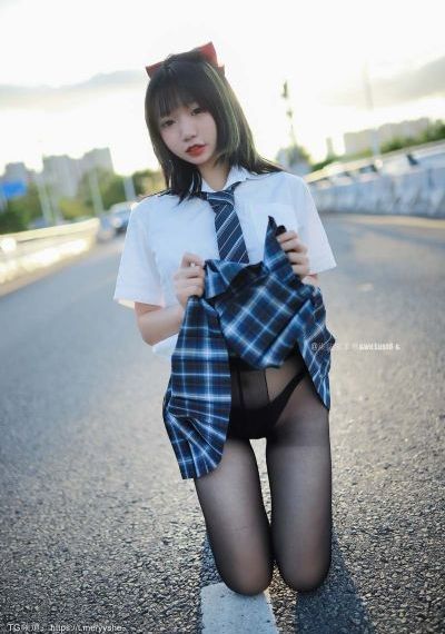 国产精品亚洲AV二区勾搭外卖_蓝光日韩电影在线